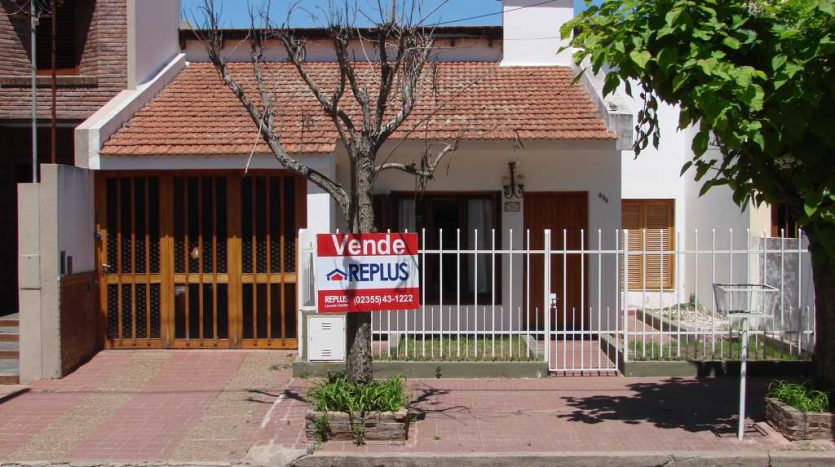 Casa en venta en Alsina al 900 Lincoln